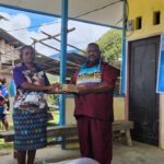 Ketua DPR Papua Barat Beri Makanan Sehata