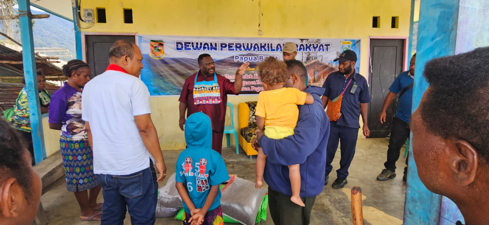 Ketua DPR Papua Barat Bertemu Masyarakat